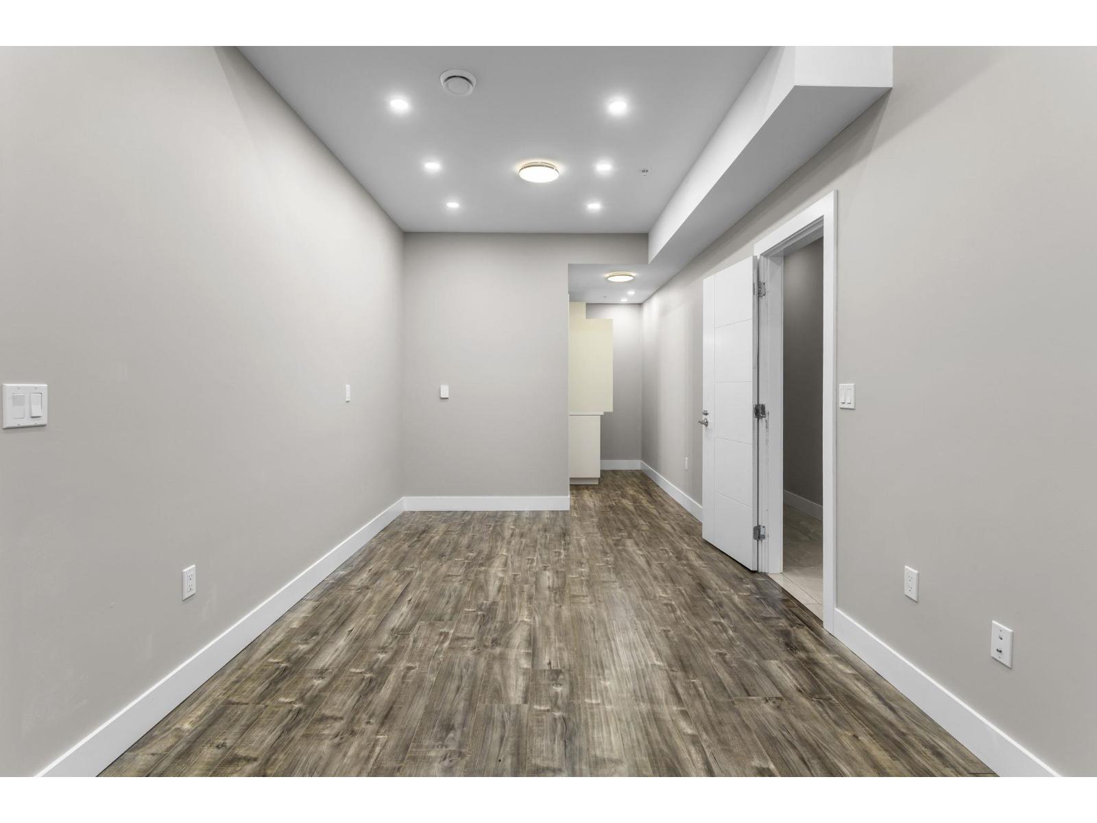 33908 Tooley Place, Mission, British Columbia  V2V 0G5 - Photo 23 - R3086804