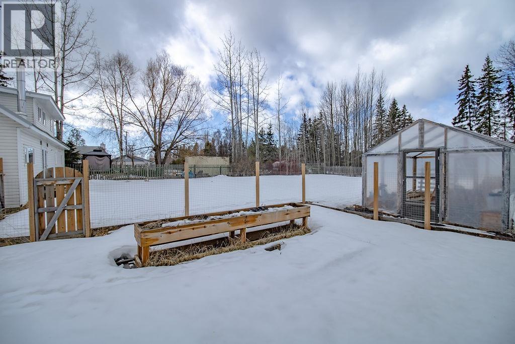 193 W 2nd Avenue, Fort St. James, British Columbia  V0J 1P0 - Photo 34 - R3101095