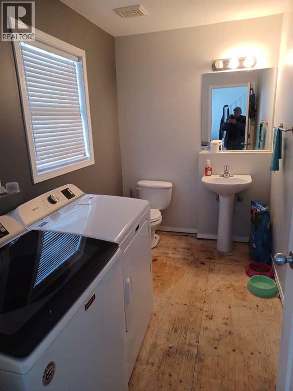 133 Old Boomer Road, Sylvan Lake, Alberta  T4S 2N1 - Photo 2 - A2296347