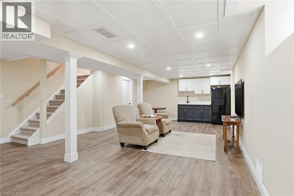 31 Republic Avenue, Hamilton, Ontario  L9B 2G6 - Photo 31 - 40812669