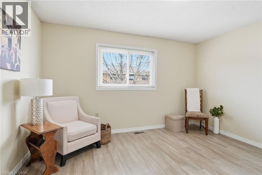 31 Republic Avenue, Hamilton, Ontario  L9B 2G6 - Photo 26 - 40812669