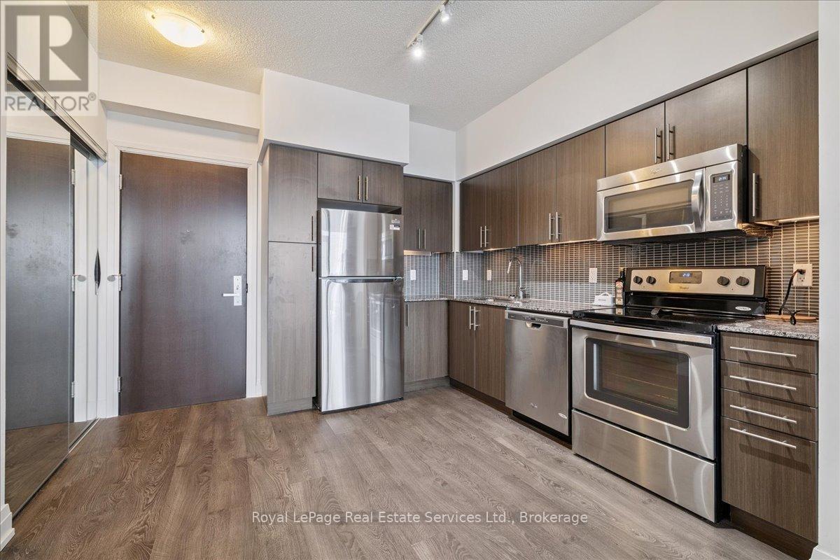 1902 - 65 Speers Road, Oakville, Ontario  L6K 3V5 - Photo 9 - W12813010