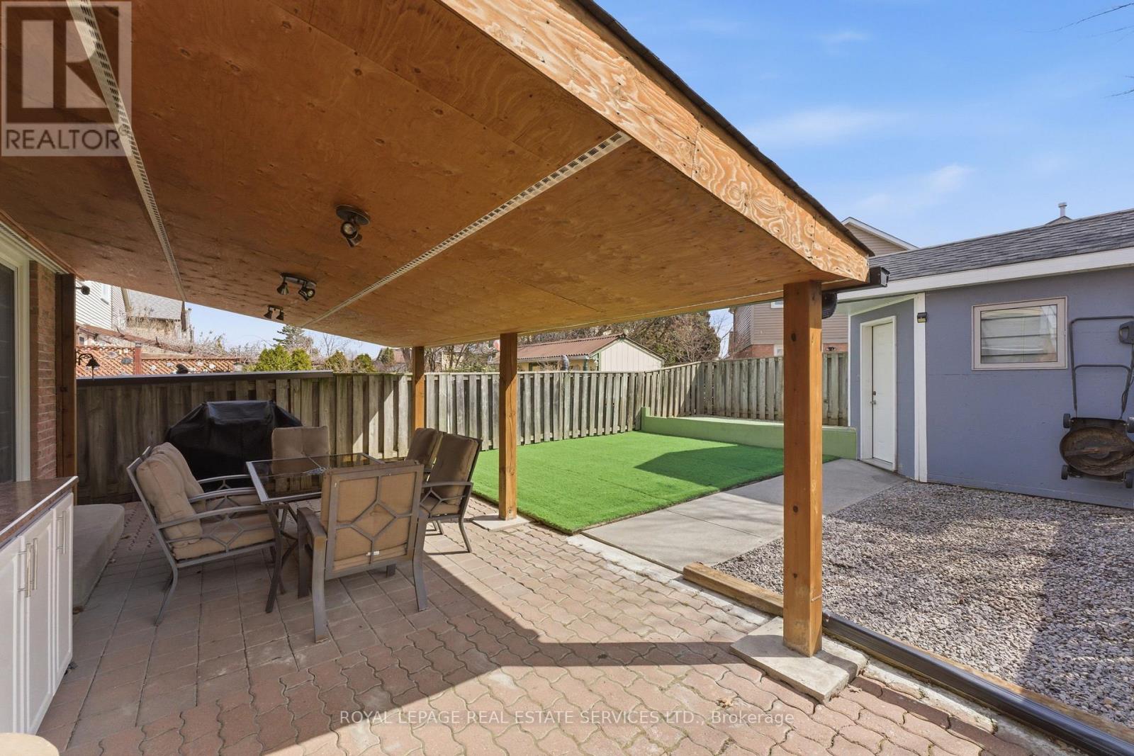 7256 Corrine Crescent, Mississauga, Ontario  L5N 5C1 - Photo 11 - W12925518