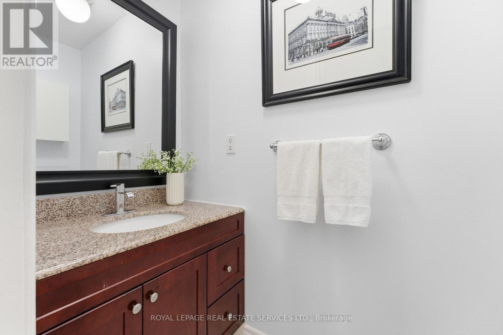 7256 Corrine Crescent, Mississauga, Ontario  L5N 5C1 - Photo 15 - W12925518