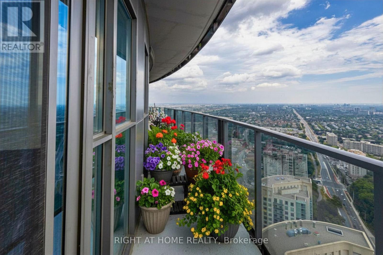 4901 - 60 Absolute Avenue, Mississauga, Ontario  L4Z 0A9 - Photo 10 - W12925528