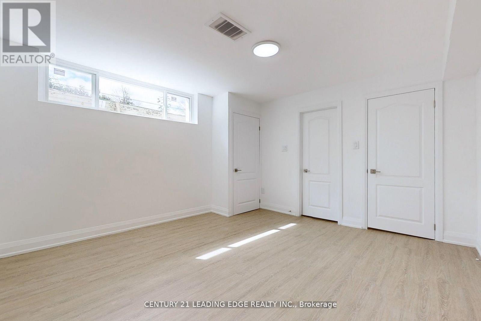 3070 O'hagan Drive, Mississauga, Ontario  L5C 2C5 - Photo 26 - W12925546