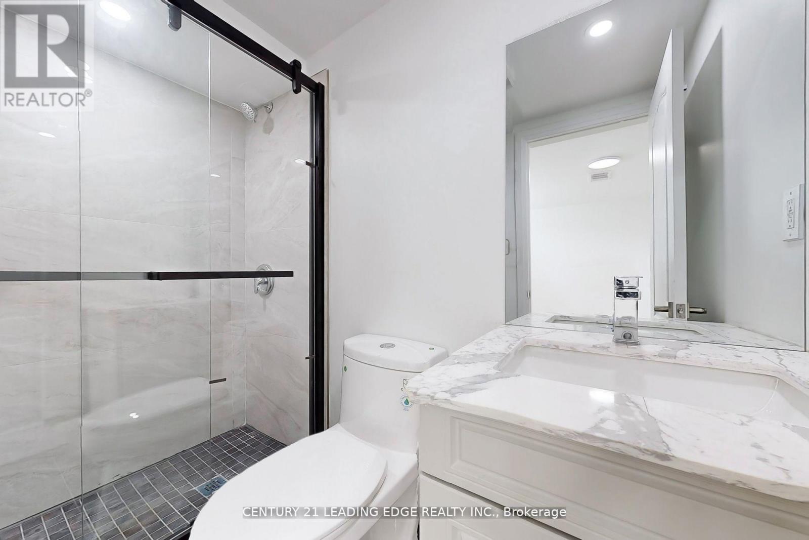 3070 O'hagan Drive, Mississauga, Ontario  L5C 2C5 - Photo 27 - W12925546