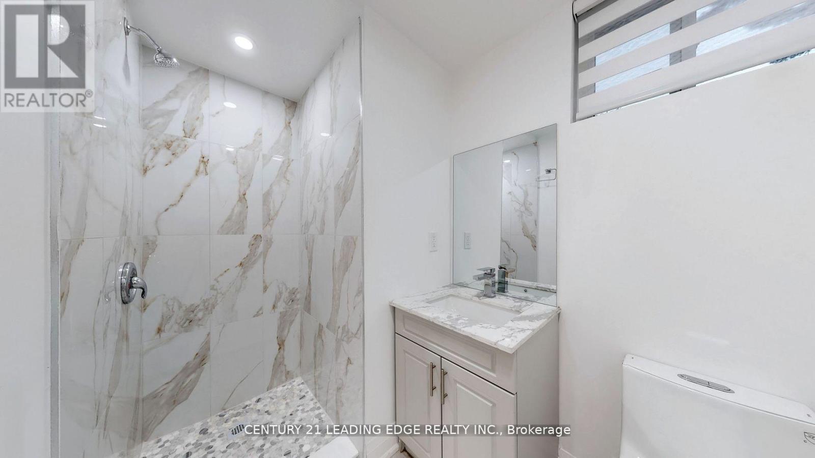 3070 O'hagan Drive, Mississauga, Ontario  L5C 2C5 - Photo 31 - W12925546