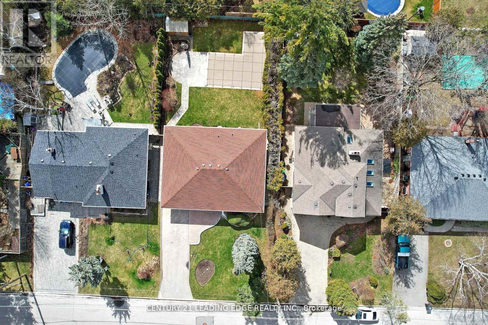 3070 O'hagan Drive, Mississauga, Ontario  L5C 2C5 - Photo 36 - W12925546