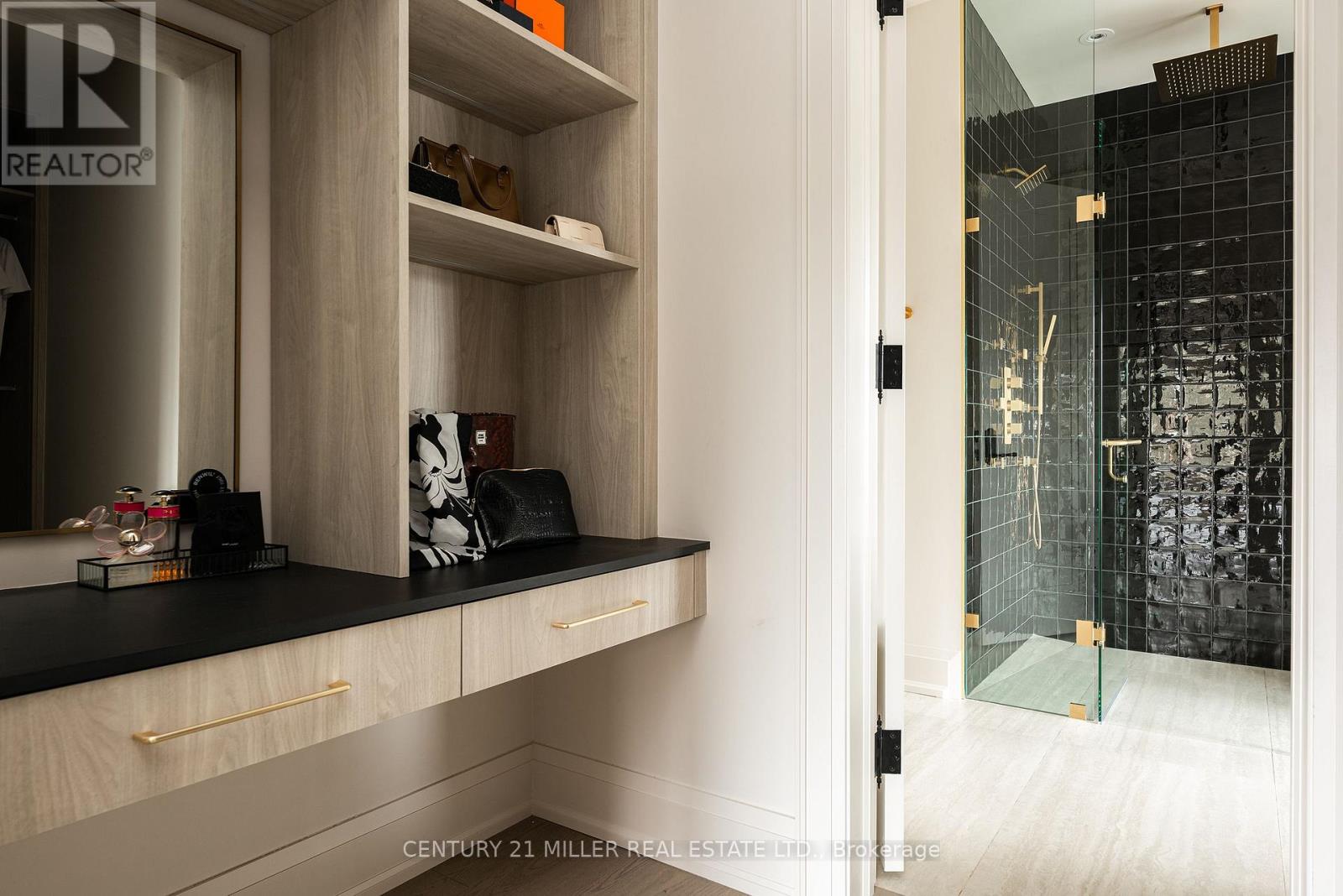 517 Stafford Drive, Oakville, Ontario  L6L 4M4 - Photo 25 - W12925558