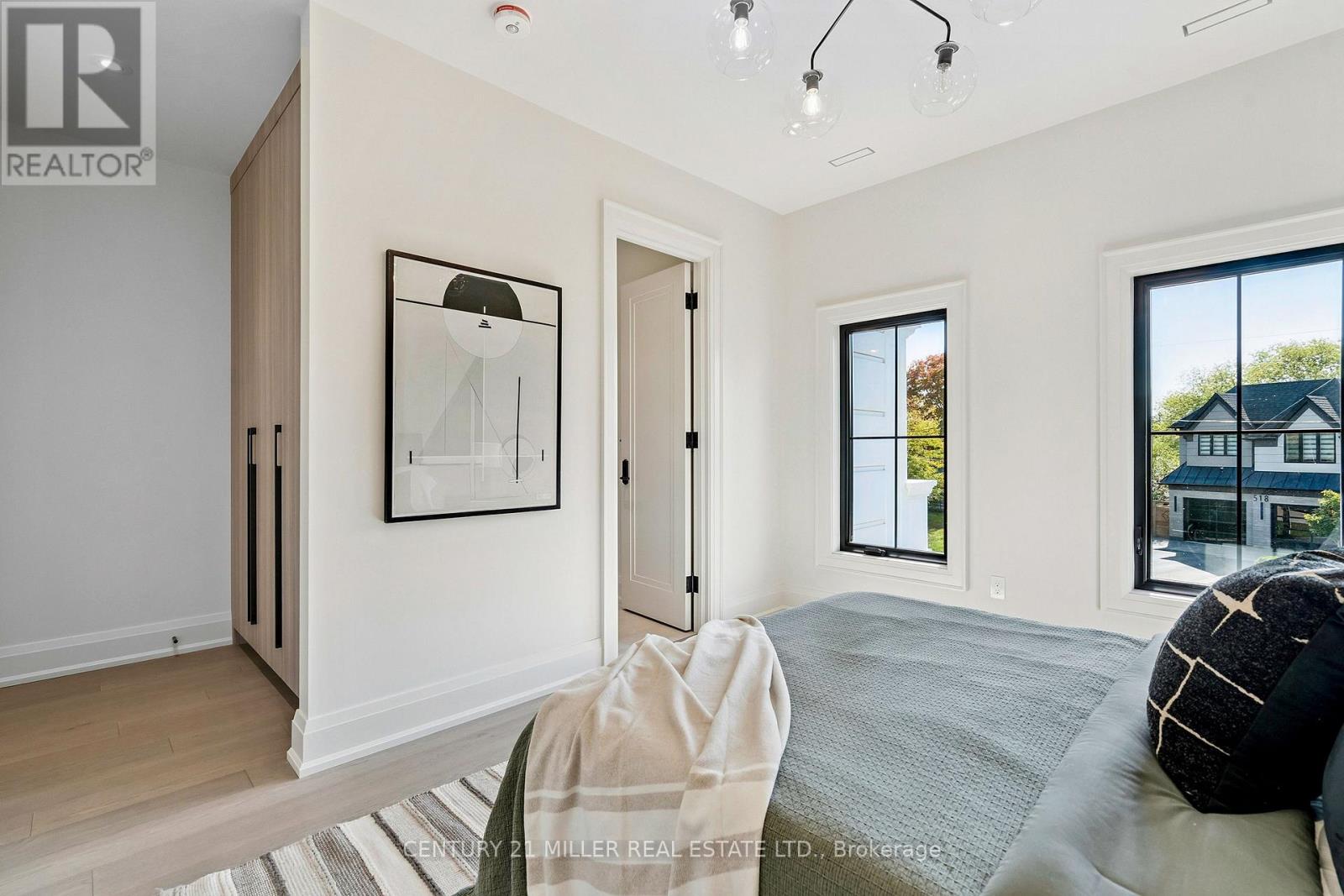 517 Stafford Drive, Oakville, Ontario  L6L 4M4 - Photo 29 - W12925558