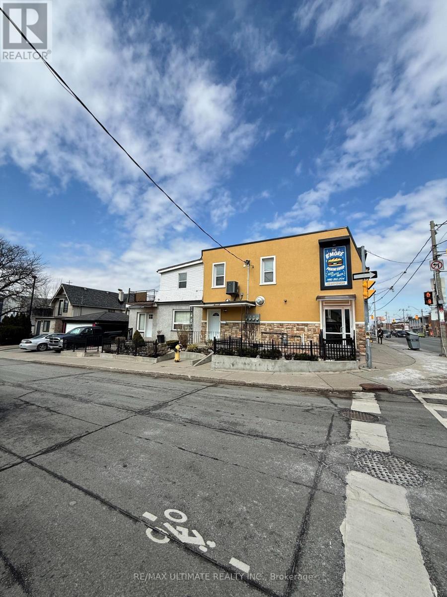 2a Auburn Avenue, Toronto, Ontario  M6H 2L7 - Photo 2 - W12925568