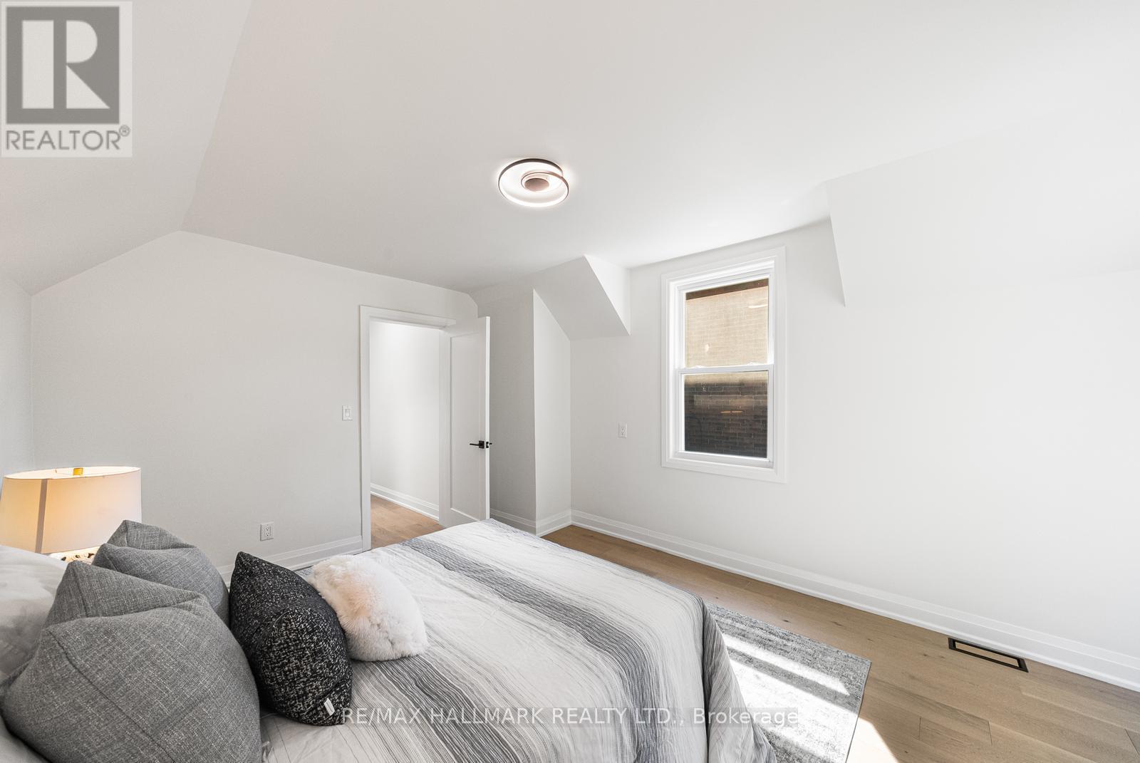 50 Watson Avenue, Toronto (Runnymede-Bloor West Village), Ontario  M6S 4E1 - Photo 34 - W12925698