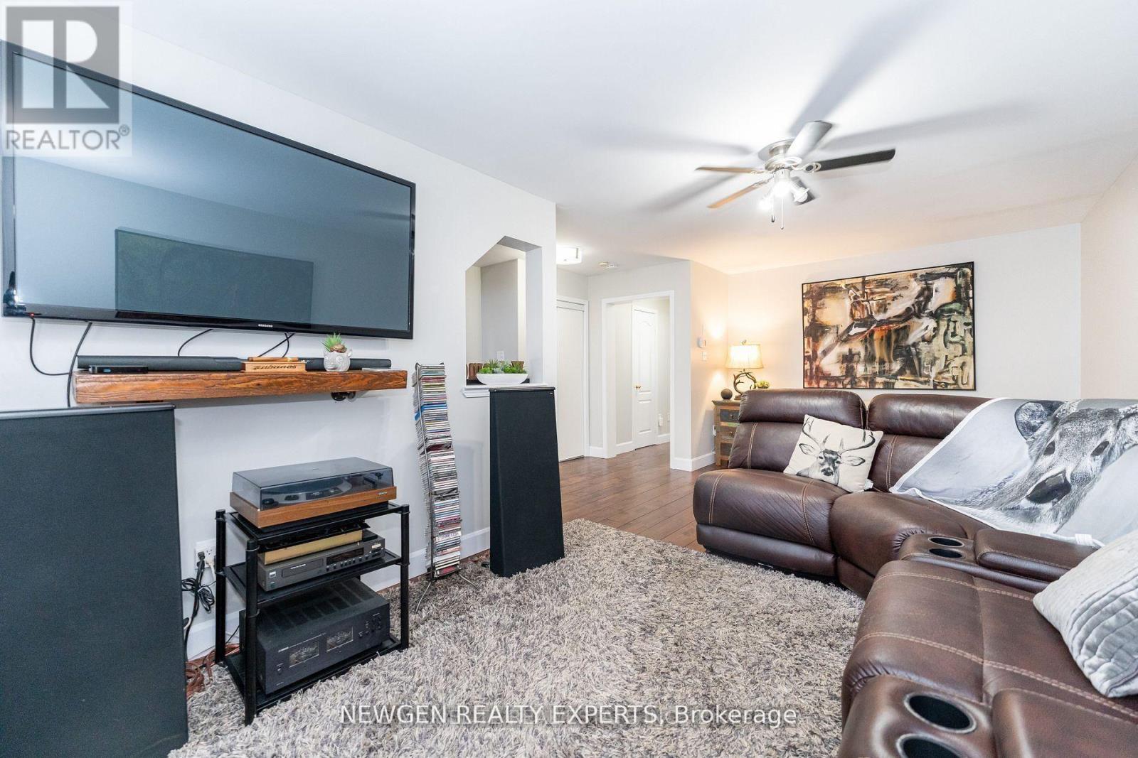 89 Seed House Lane, Halton Hills, Ontario  L7G 6K4 - Photo 10 - W12925714