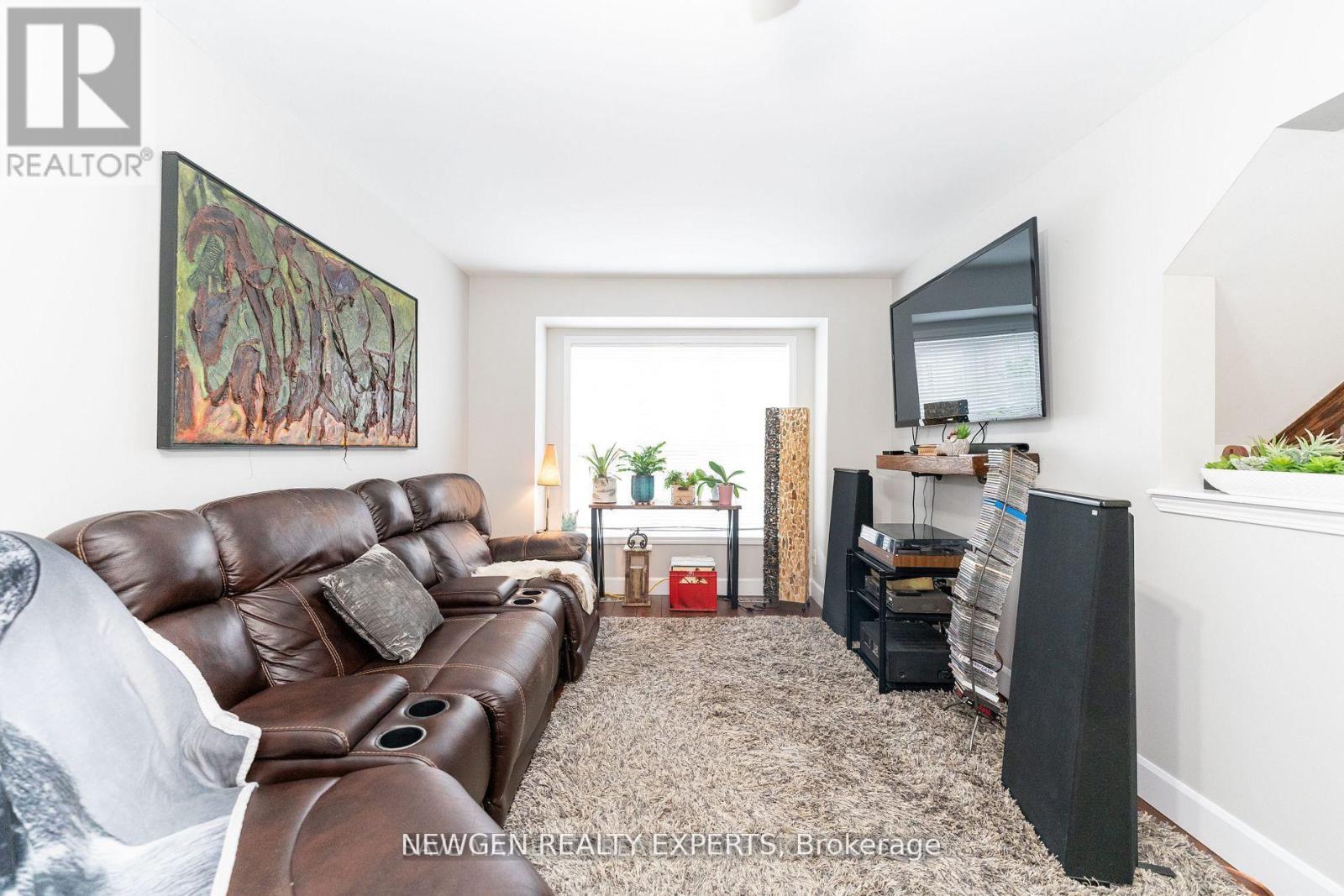 89 Seed House Lane, Halton Hills, Ontario  L7G 6K4 - Photo 11 - W12925714