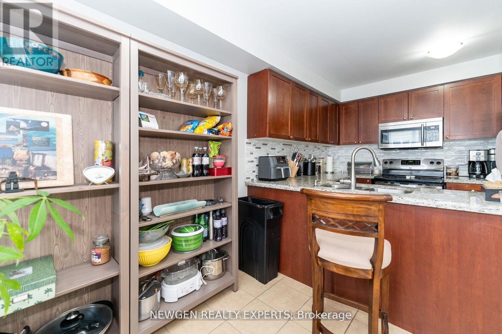 89 Seed House Lane, Halton Hills, Ontario  L7G 6K4 - Photo 8 - W12925714