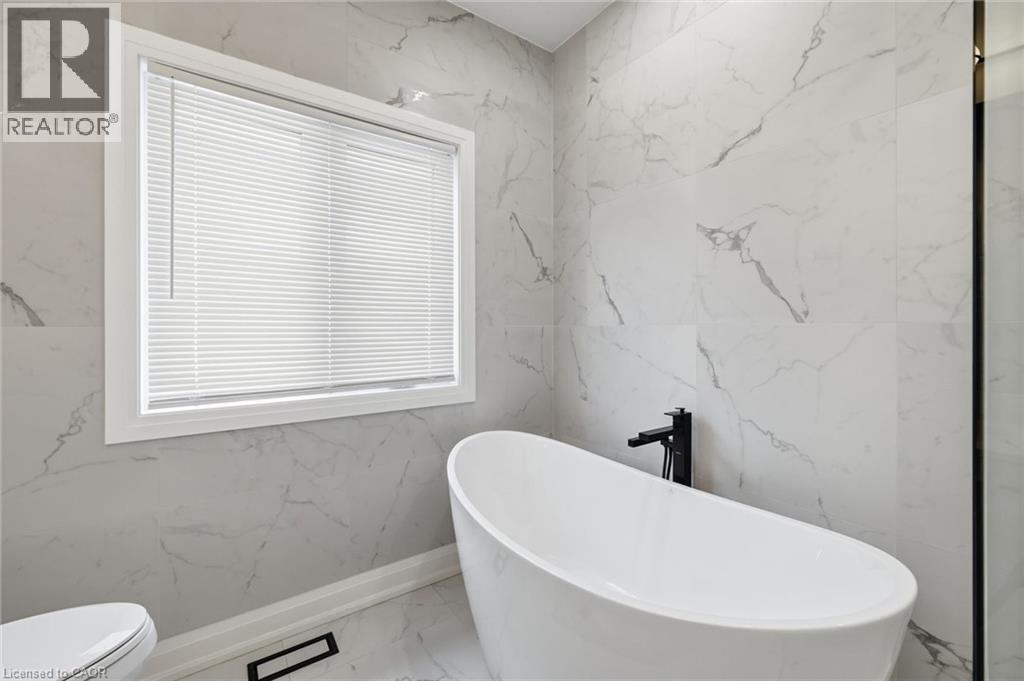 4 Harvard Court, Welland, Ontario  L3B 6E7 - Photo 24 - 40814939