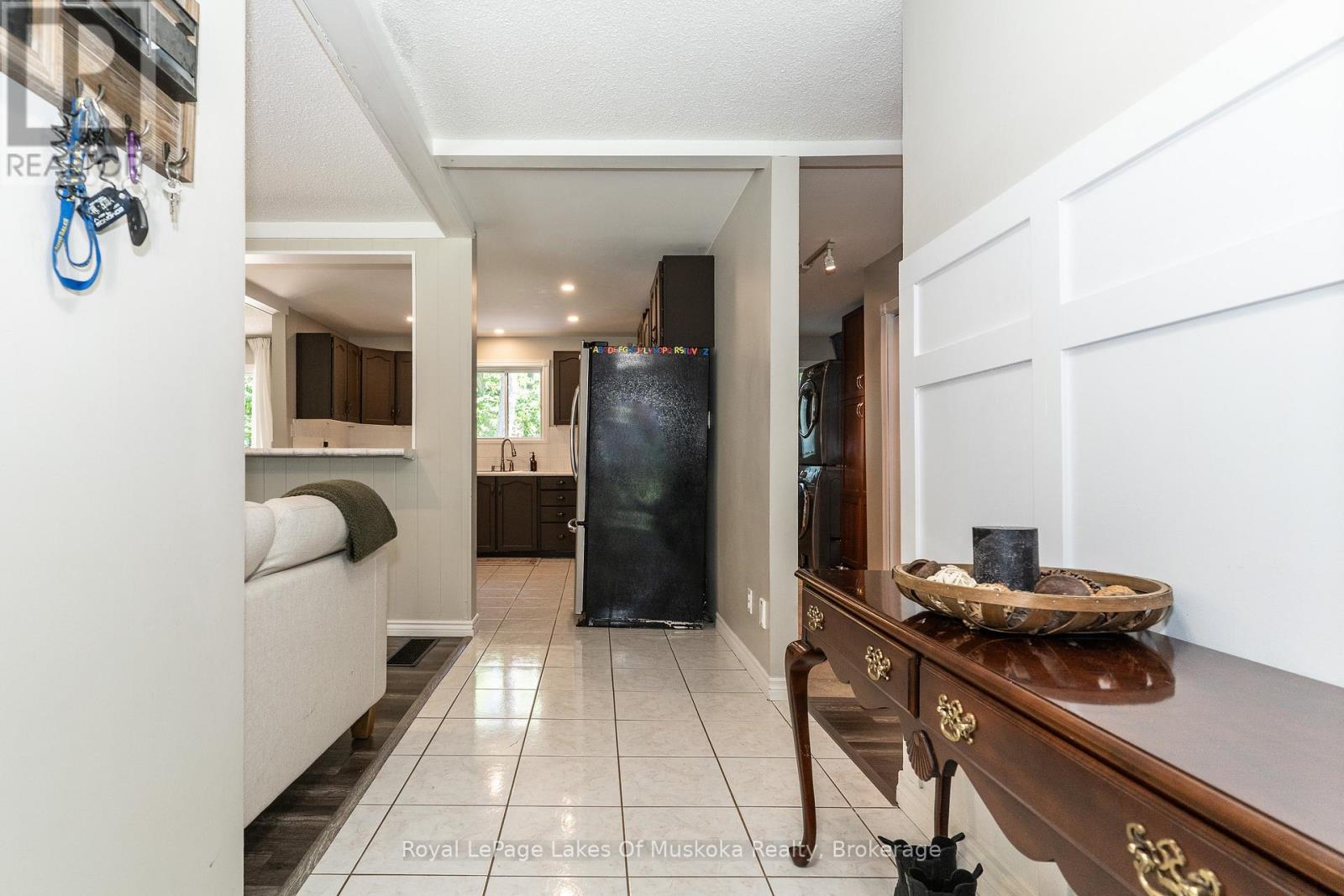 220 Alexander Street, Gravenhurst, Ontario  P1P 1A6 - Photo 6 - X12890846