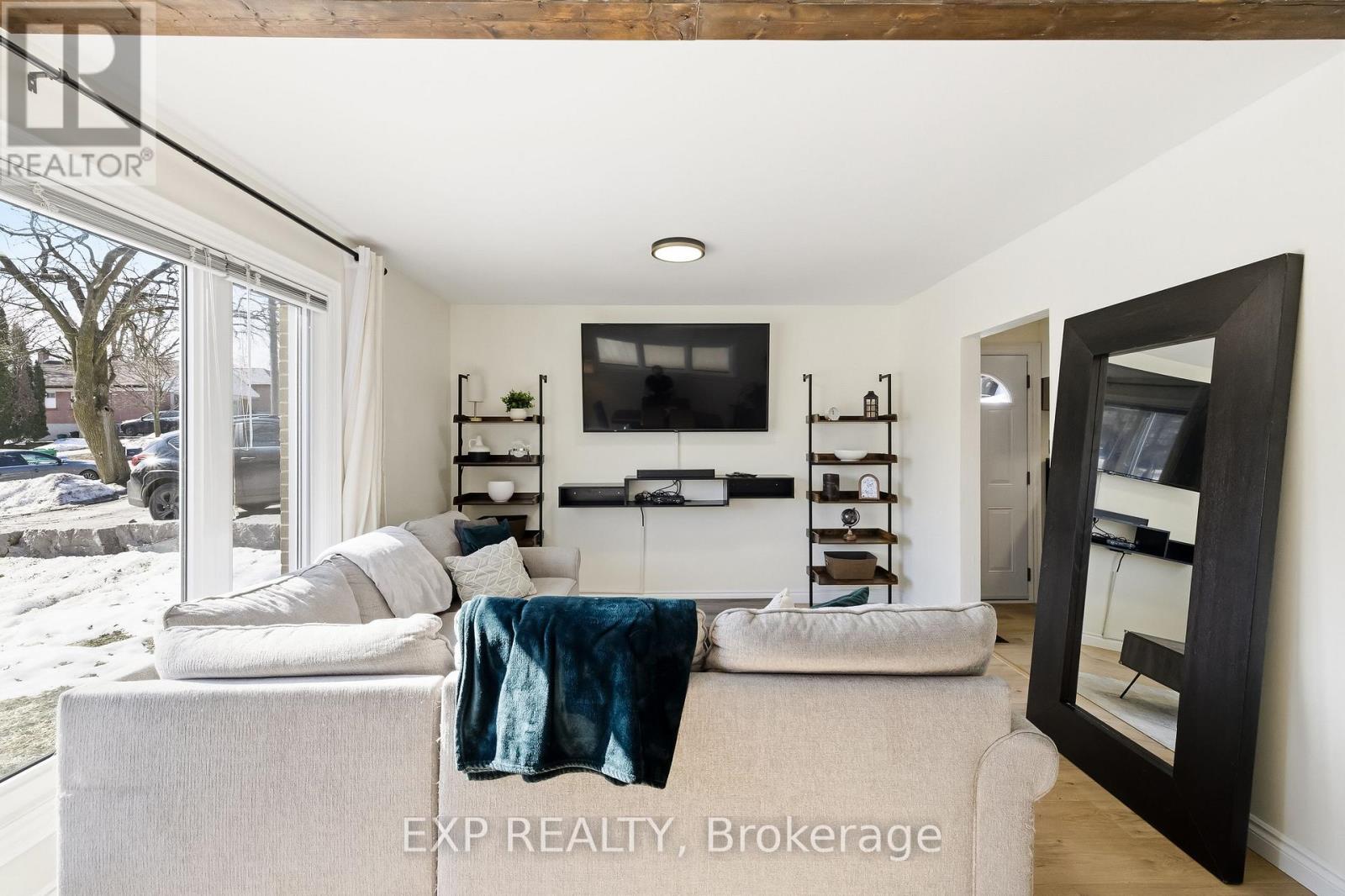 198 Shelbourne Street, Peterborough, Ontario  K9H 5K4 - Photo 8 - X12925552