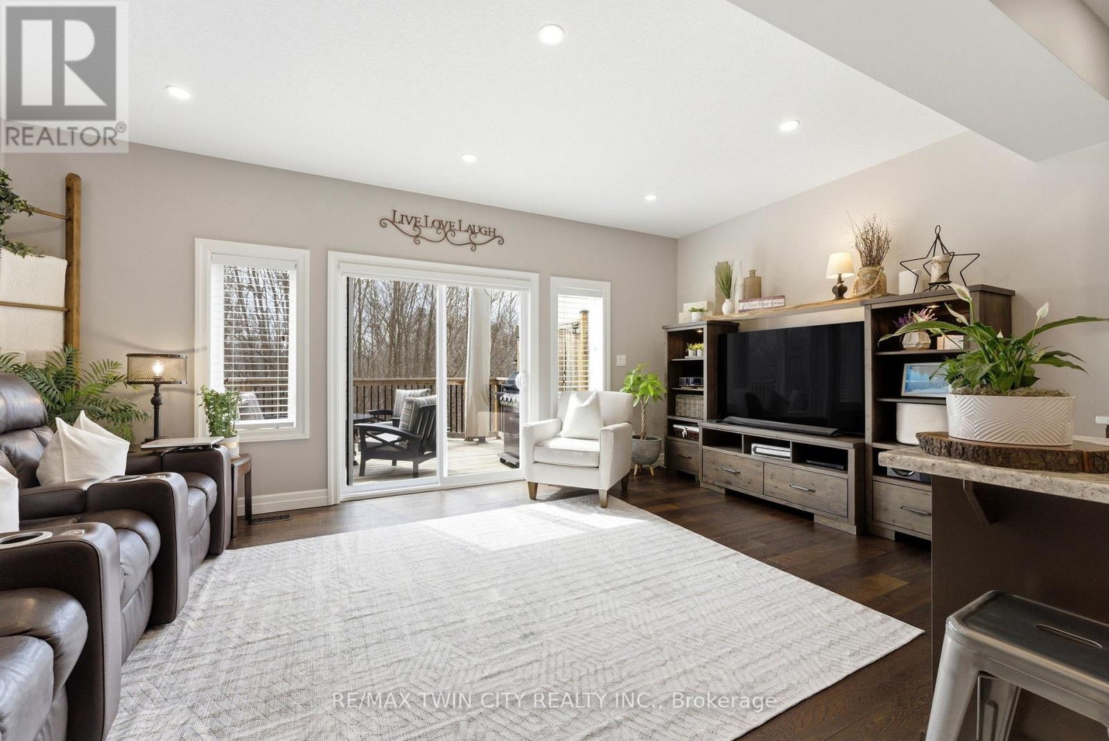 10 - 50 Bute Street, North Dumfries, Ontario N0B 1E0 - Photo 12 - X12925670