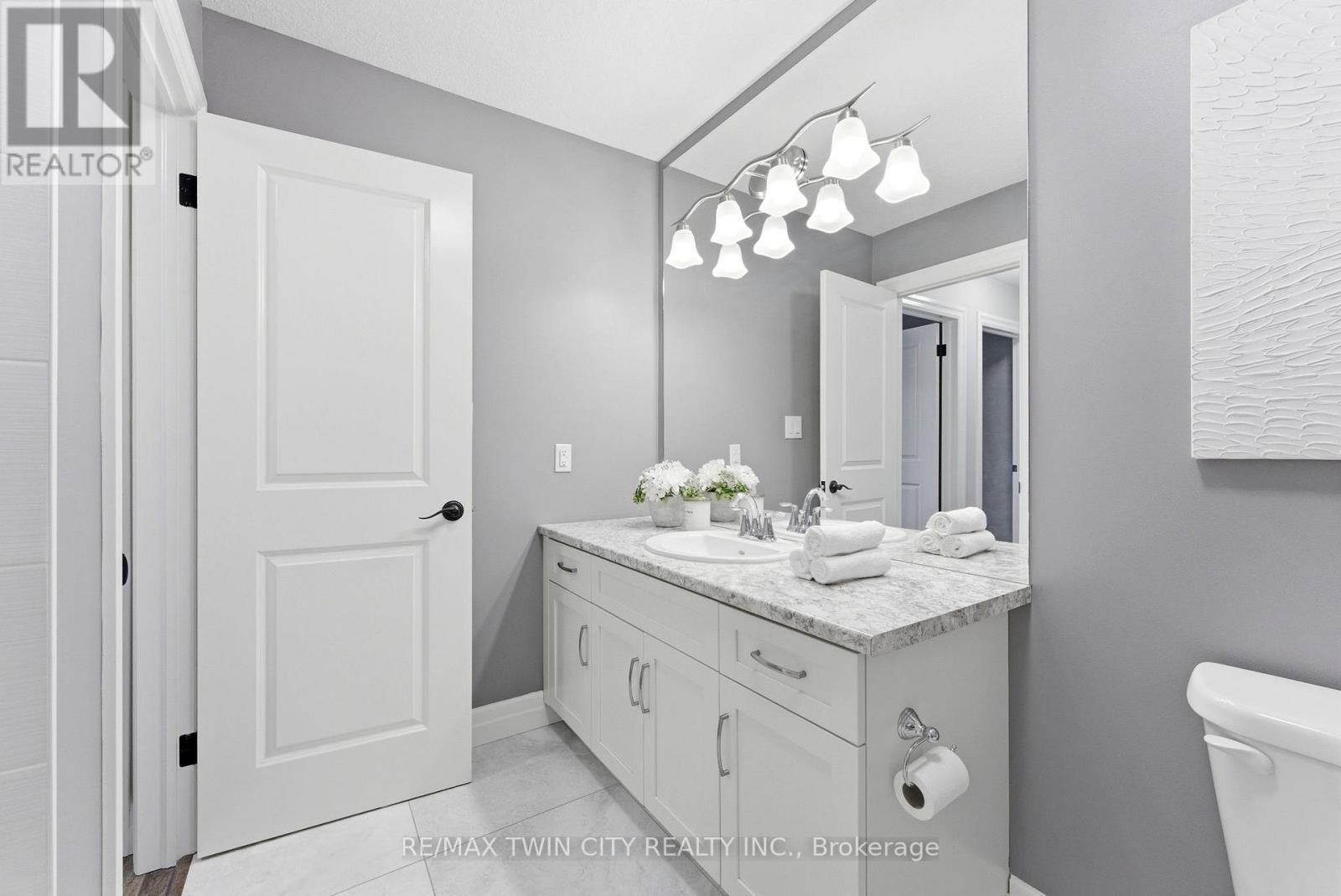 10 - 50 Bute Street, North Dumfries, Ontario N0B 1E0 - Photo 24 - X12925670