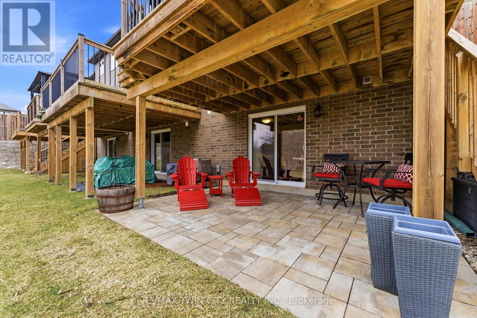 10 - 50 Bute Street, North Dumfries, Ontario N0B 1E0 - Photo 33 - X12925670