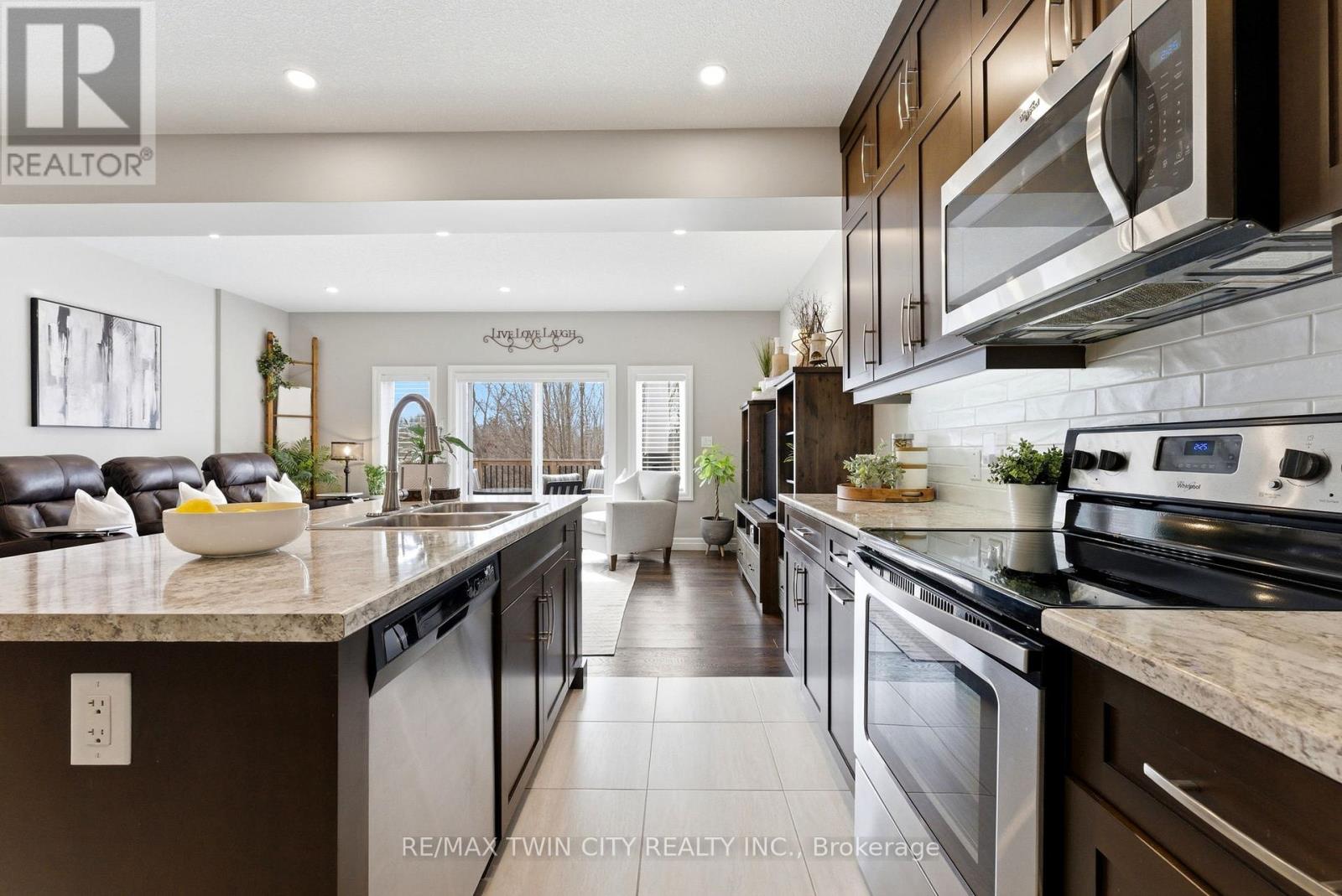 10 - 50 Bute Street, North Dumfries, Ontario N0B 1E0 - Photo 8 - X12925670