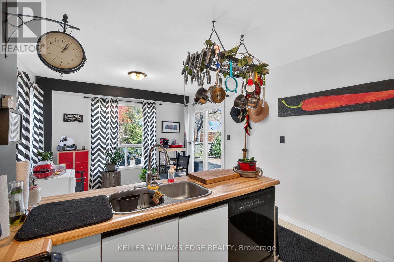 11 Giffin Road, Hamilton, Ontario  L9H 6S4 - Photo 17 - X12925688