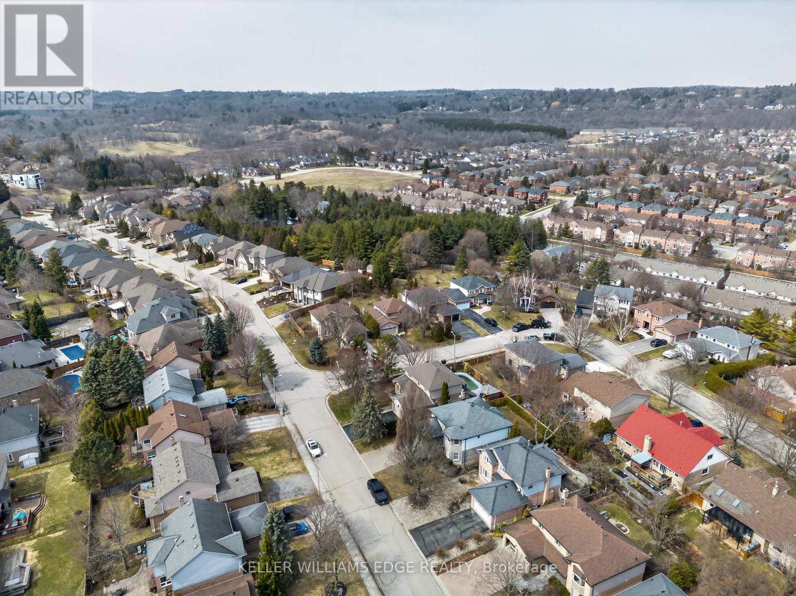 11 Giffin Road, Hamilton, Ontario  L9H 6S4 - Photo 46 - X12925688