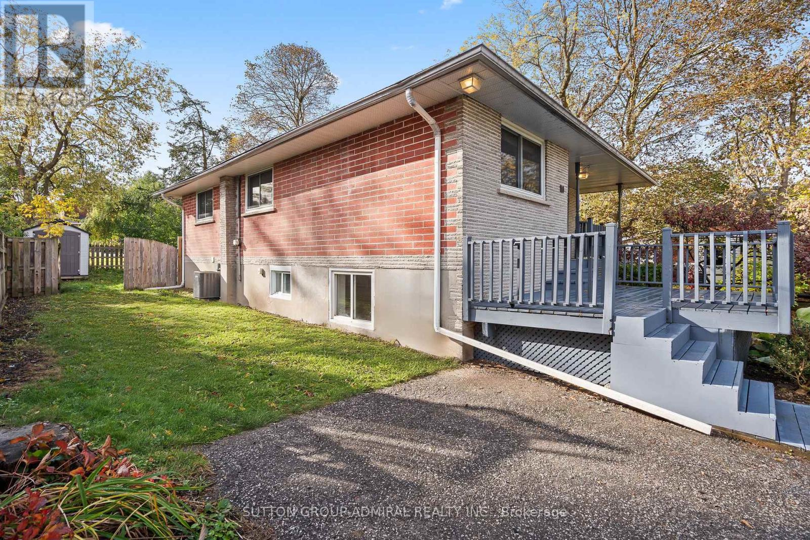 110 Cumberland Street, Barrie (Allandale), Ontario  L4N 2P7 - Photo 1 - S12925742