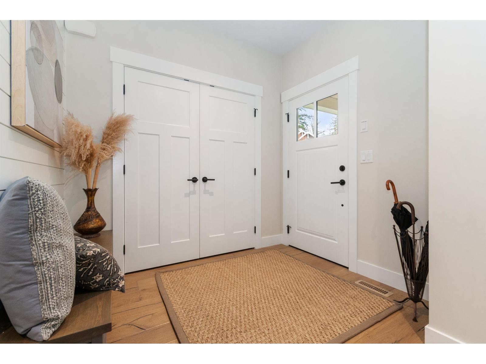 43339 Creekside Circle, Cultus Lake South, Lindell Beach, British Columbia  V2R 0Z4 - Photo 6 - R3101893