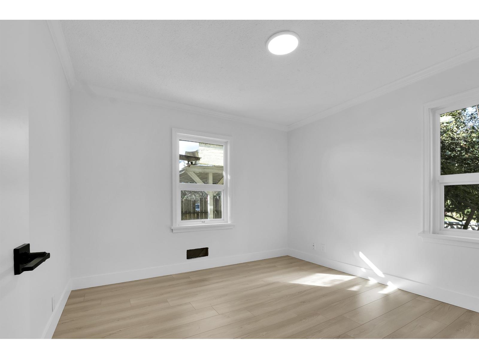 7489 Maple Street, Mission, British Columbia V2V 3N8 - Photo 11 - R3103677