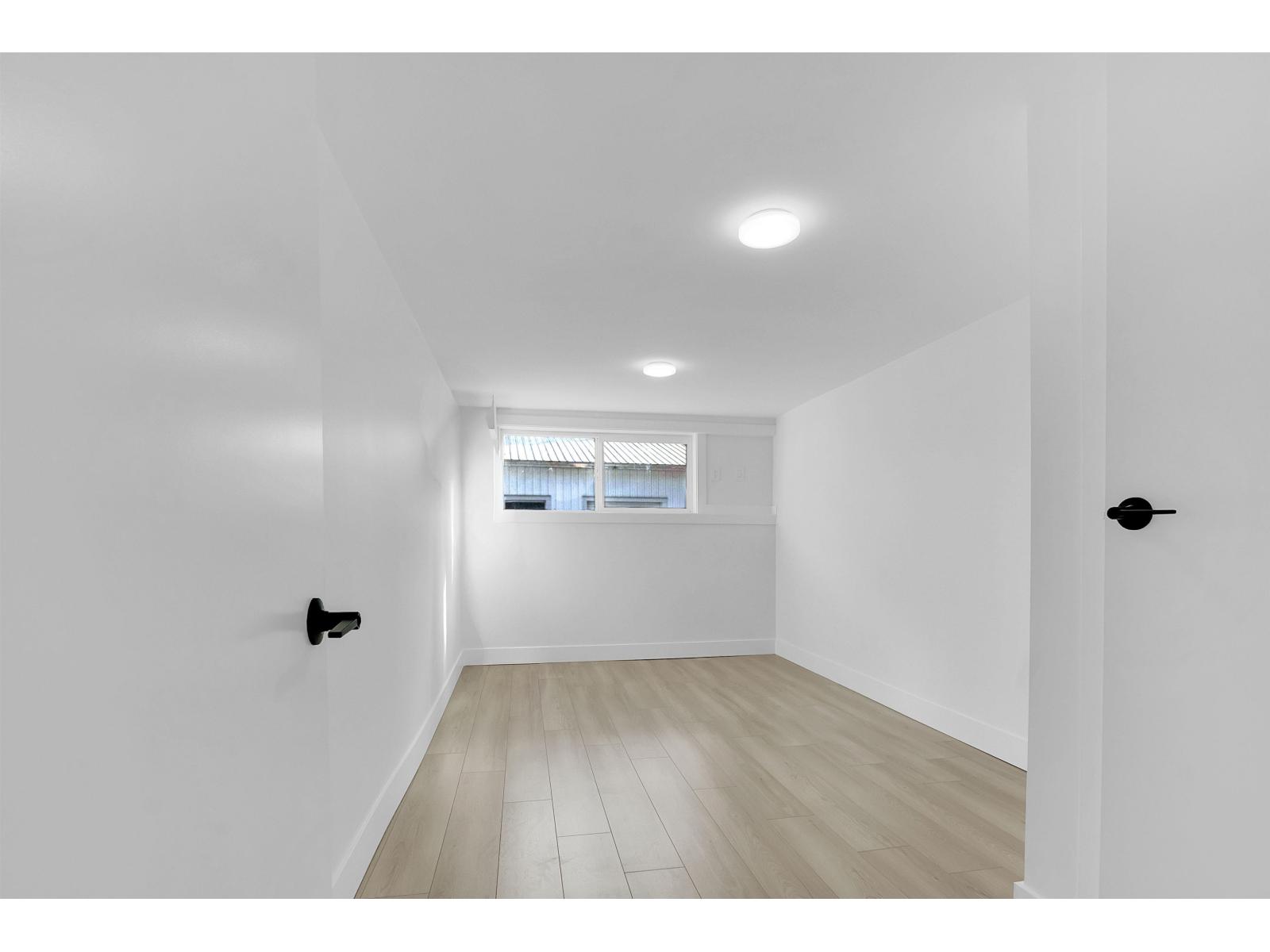 7489 Maple Street, Mission, British Columbia V2V 3N8 - Photo 16 - R3103677