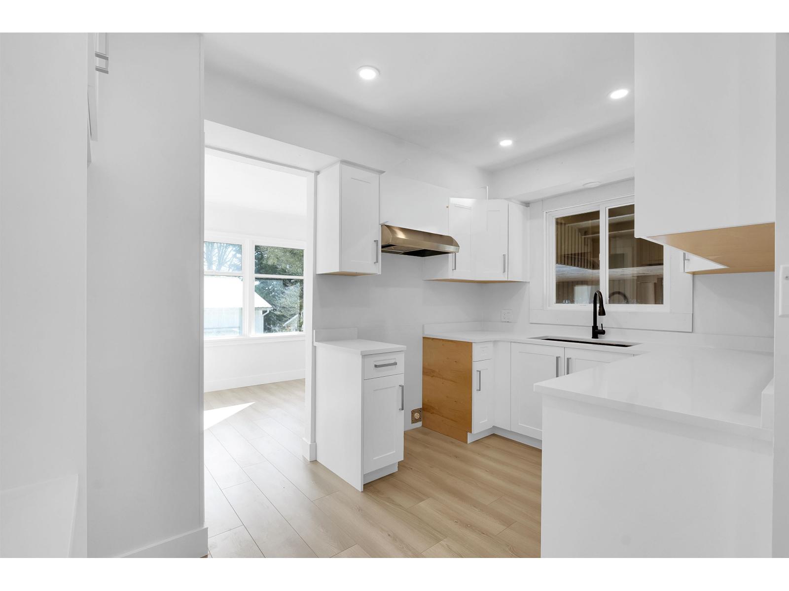 7489 Maple Street, Mission, British Columbia V2V 3N8 - Photo 8 - R3103677