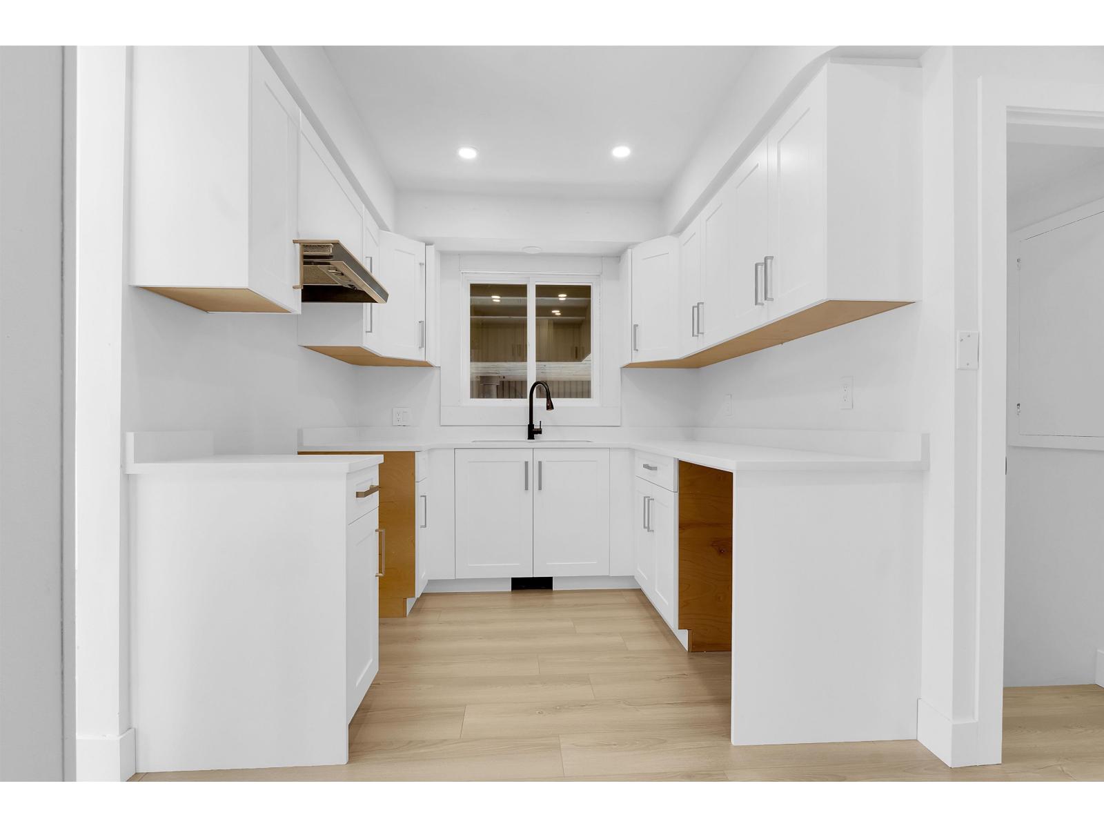 7489 Maple Street, Mission, British Columbia V2V 3N8 - Photo 7 - R3103677