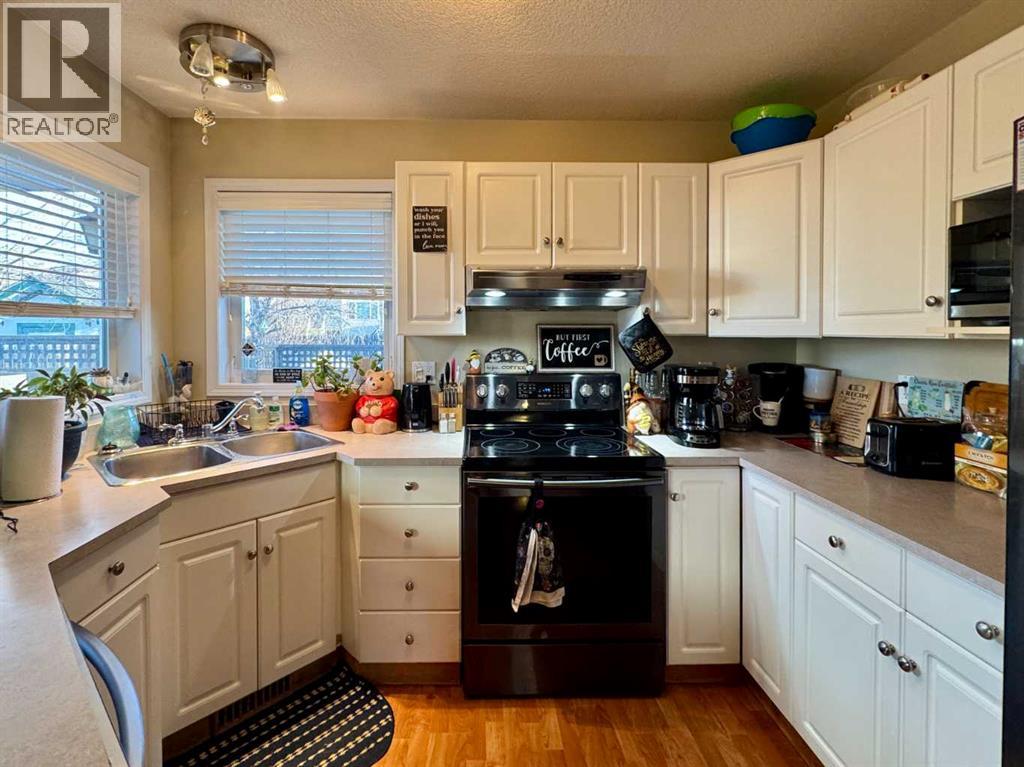 122 Mt Rundle Road W, Lethbridge, Alberta  T1K 7G1 - Photo 10 - A2289593