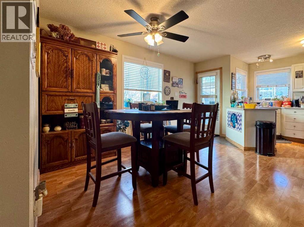 122 Mt Rundle Road W, Lethbridge, Alberta  T1K 7G1 - Photo 6 - A2289593