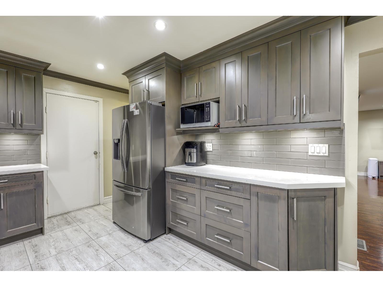 6653 130a Street, Surrey, British Columbia  V3W 8P5 - Photo 7 - R3103389