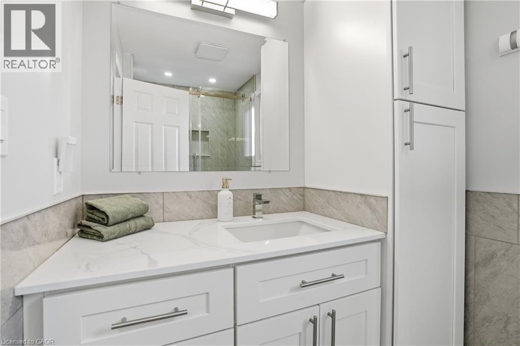 4205 Highland Park Drive, Beamsville, Ontario  L3J 0K3 - Photo 17 - 40815376