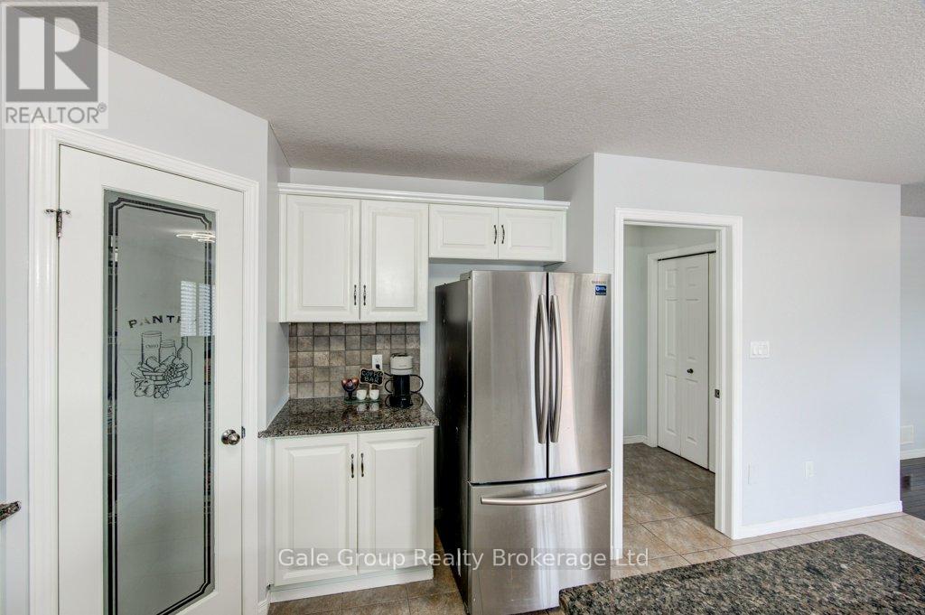 386 Fairway Road, Woodstock, Ontario N4T 0E1 - Photo 15 - X12925852