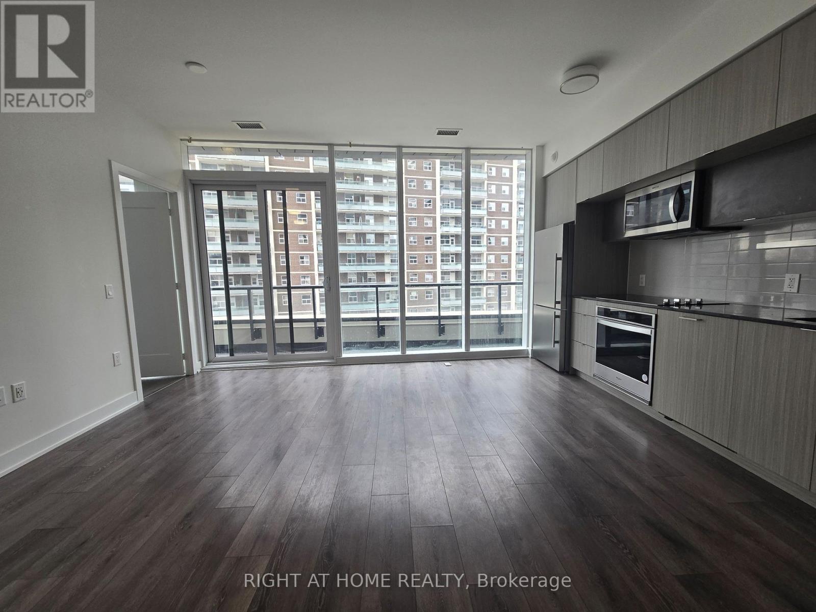 419 - 585 Bloor Street E, Toronto, Ontario  M4W 0B3 - Photo 6 - C12874522