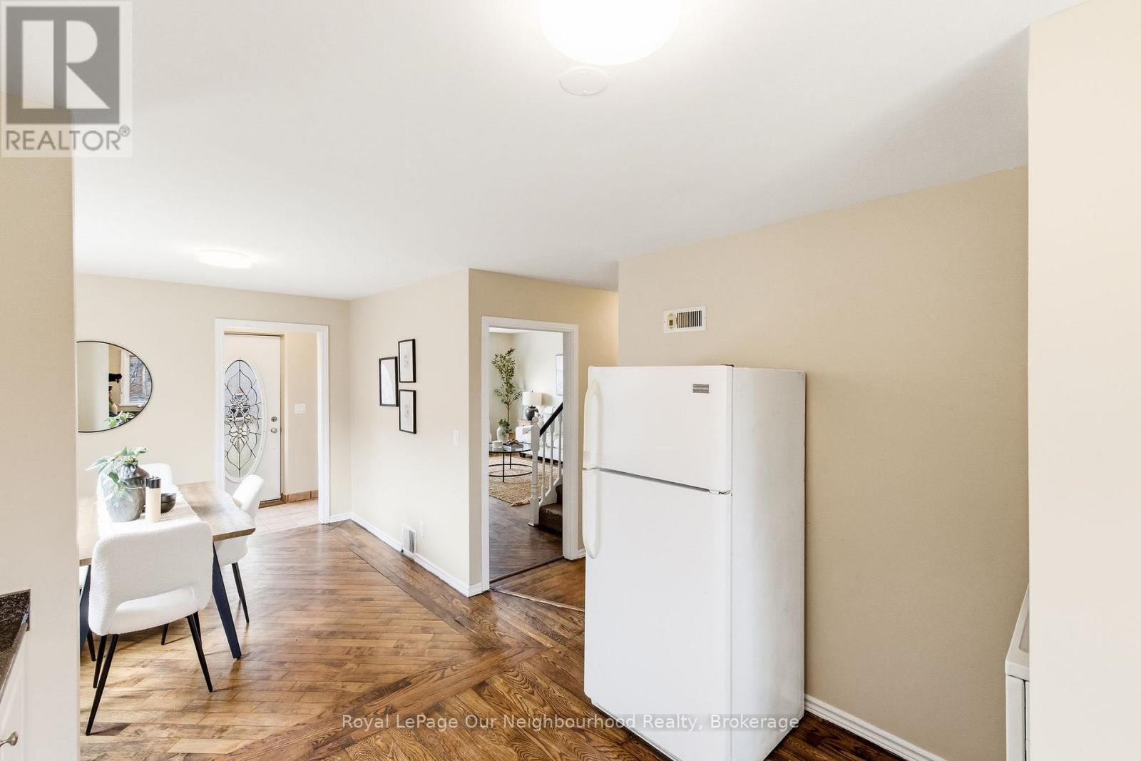 139 Central Pk Boulevard S, Oshawa, Ontario  L1H 5W6 - Photo 10 - E12924808