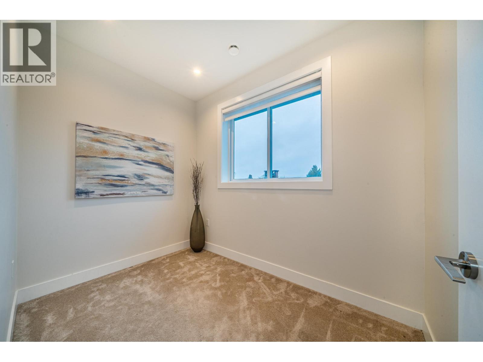 7261 E Sherbrooke Street, Vancouver, British Columbia  V5X 1T7 - Photo 13 - R3104007