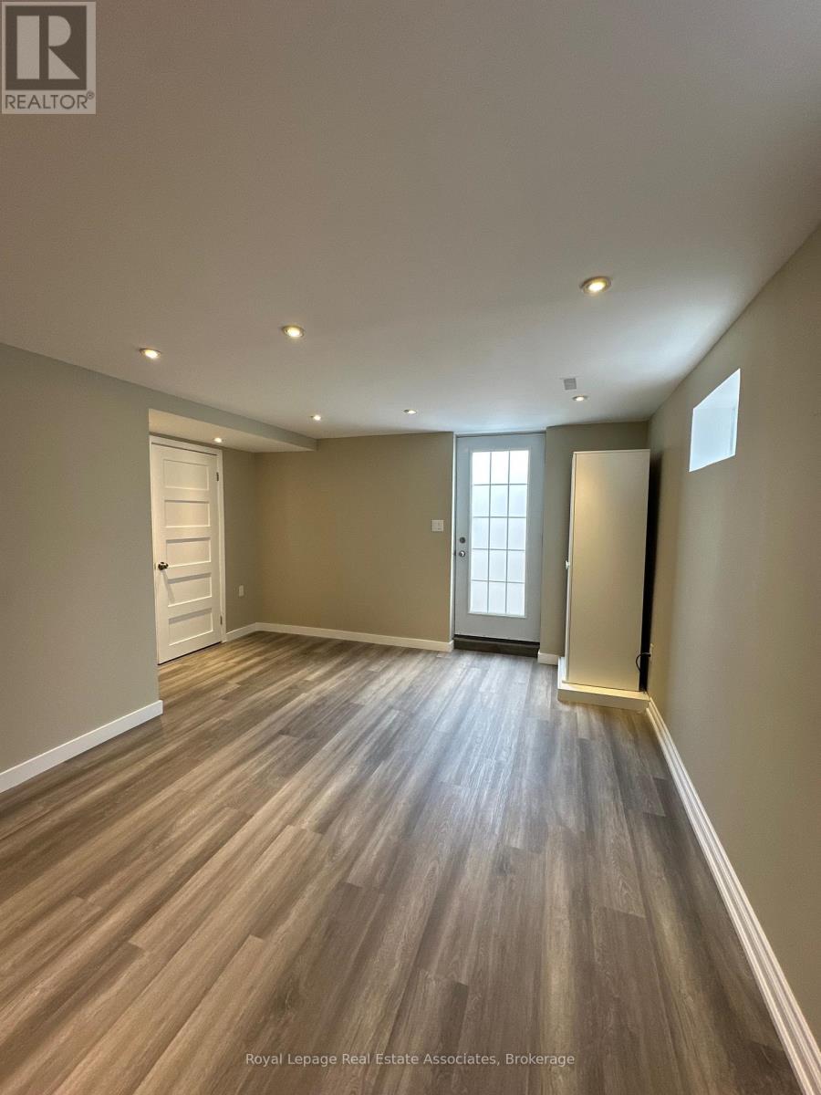 1 Esplanade Road, Brampton, Ontario  L6T 2C6 - Photo 10 - W12895278