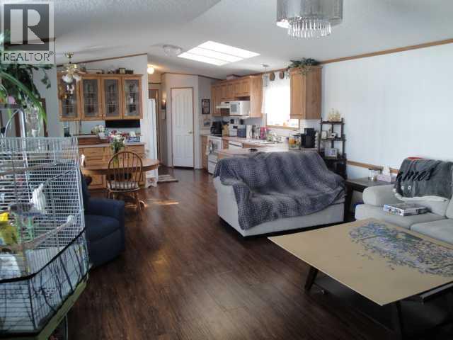 3307 31st Street S, Lethbridge, Alberta  T1K 7K3 - Photo 3 - A2276645