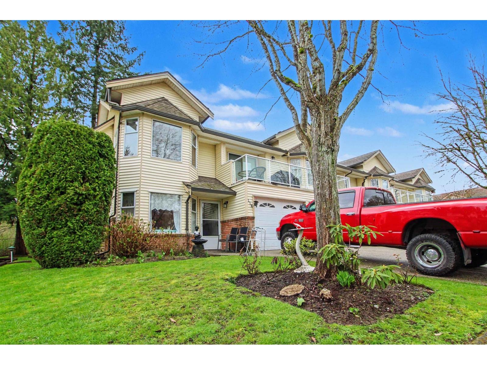 118 6841 138 Street, Surrey, British Columbia V3W 7T9 - Photo 2 - R3101412