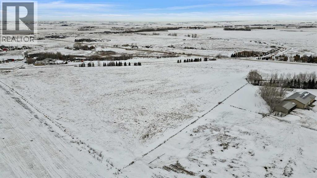 4;25;24;26 Ne Range Road 251, Rural Wheatland County, Alberta  T1P 0P1 - Photo 2 - A2289406
