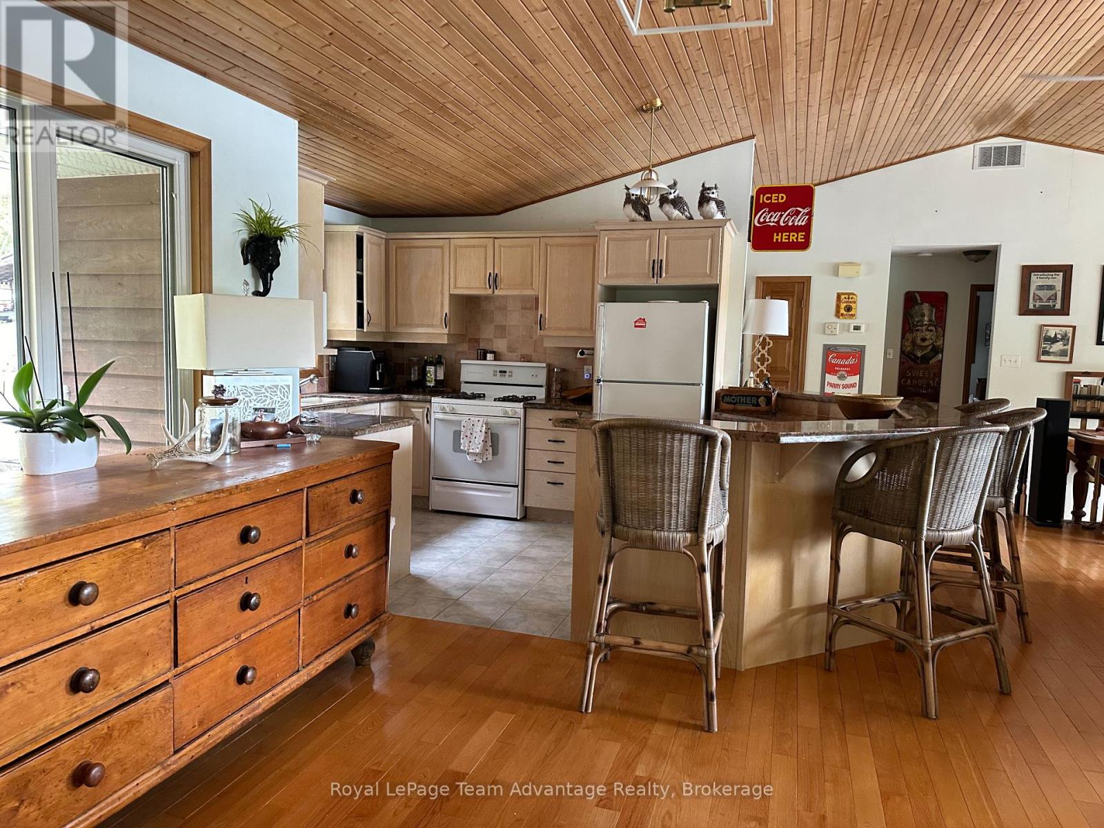 10 3rd Concession Road, Carling, Ontario  P0G 1G0 - Photo 10 - X12925790