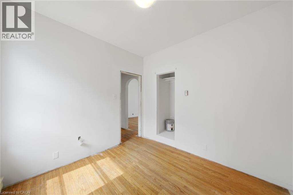 203 Brock Street, Brantford, Ontario  N3S 5W8 - Photo 15 - 40815400