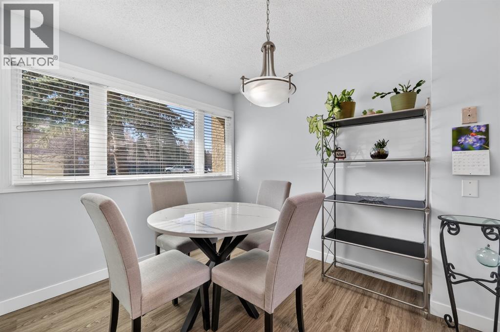 51, 2300 Oakmoor Drive SW, Calgary, Alberta  T2V 4N7 - Photo 3 - A2294910